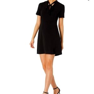 Theory women's short sleeve tie neck dress. Classic crepe.